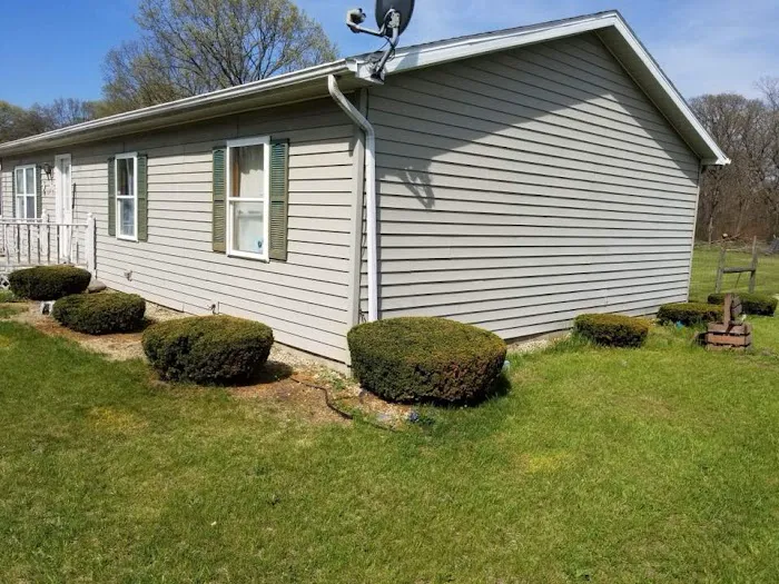 J&G Lawn &Tree Services Picture 9