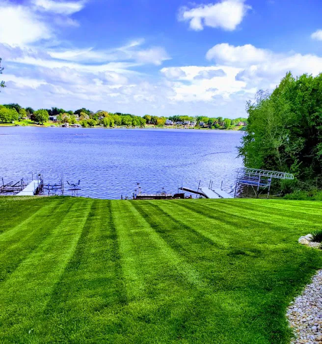 Kleinprinz Lawn Care Picture 5