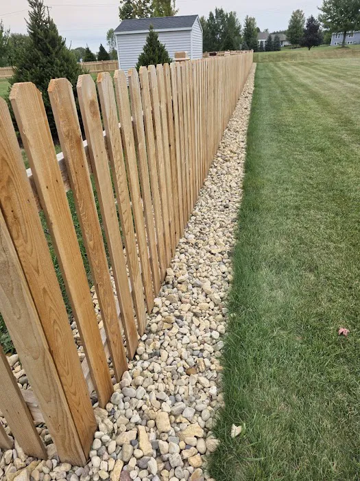 Aguilera Lawn Care Services Picture 4