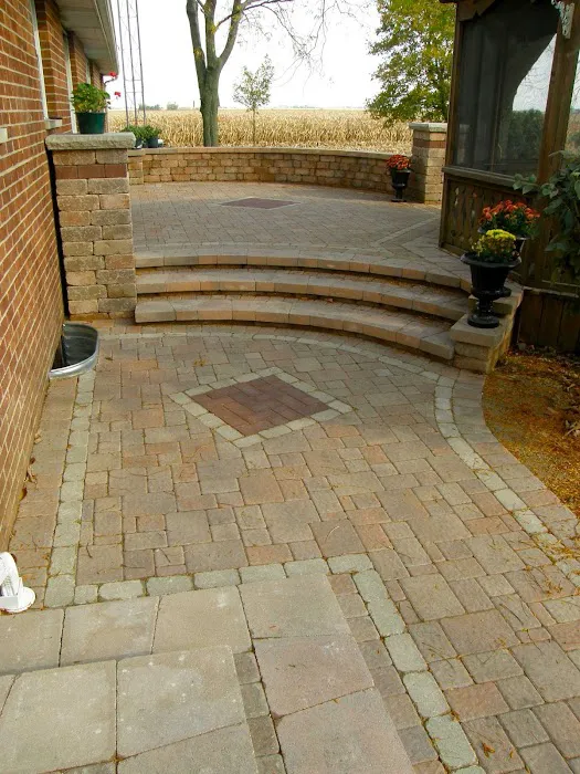 Robert's Landscaping and Construction Picture 5