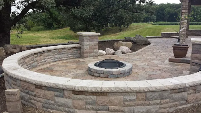 Robert's Landscaping and Construction Picture 1