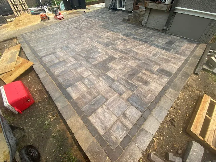 D & D Brothers Landscaping Picture 9