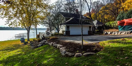 Roy's Lawn Care & Landscaping Picture 10