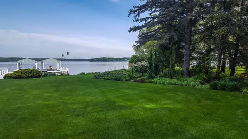 Roy's Lawn Care & Landscaping Picture 9