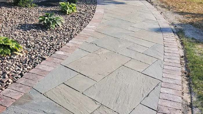 Duran's Landscaping & Services LLC Picture 1