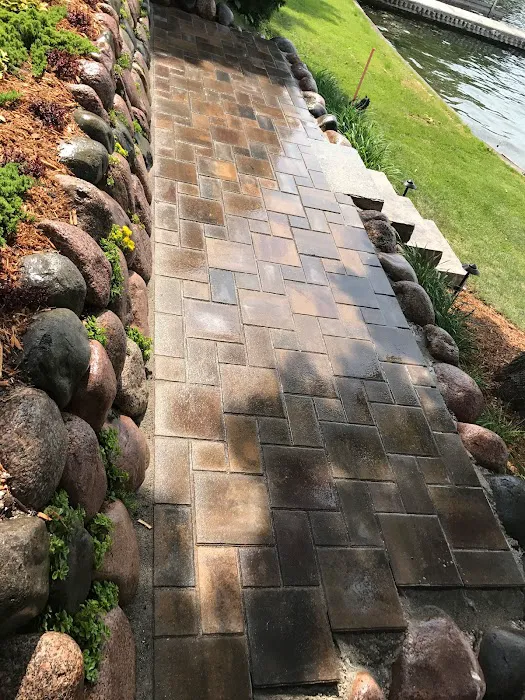 Perez Landscaping Picture 9