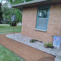 Dennis' Lawn & Landscaping ico