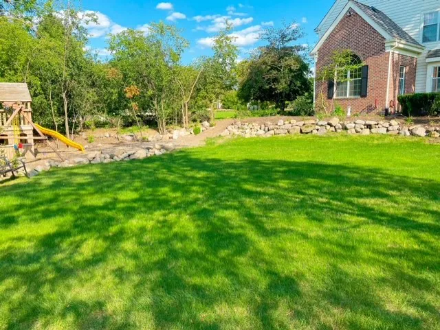 Waukesha Lawn Service Picture 1