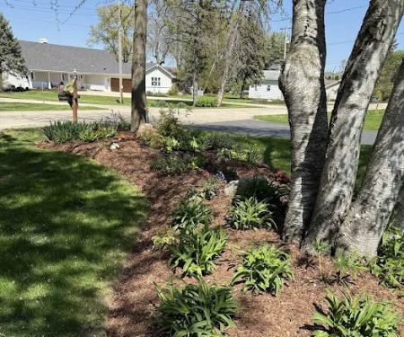 Superior Services Of Wisconsin LLC - Landscape Gardener & Lawn Care Services