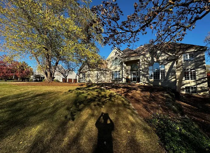 Superior Services Of Wisconsin LLC - Landscape Gardener & Lawn Care Services Picture 4