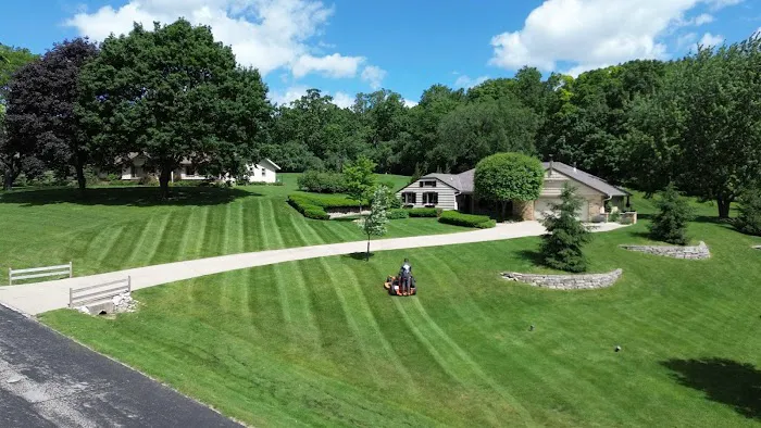Superior Services Of Wisconsin LLC - Landscape Gardener & Lawn Care Services Picture 5