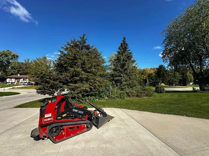 Superior Services Of Wisconsin LLC - Landscape Gardener & Lawn Care Services Picture 9