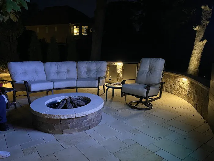 Hanson's Landscaping Picture 1