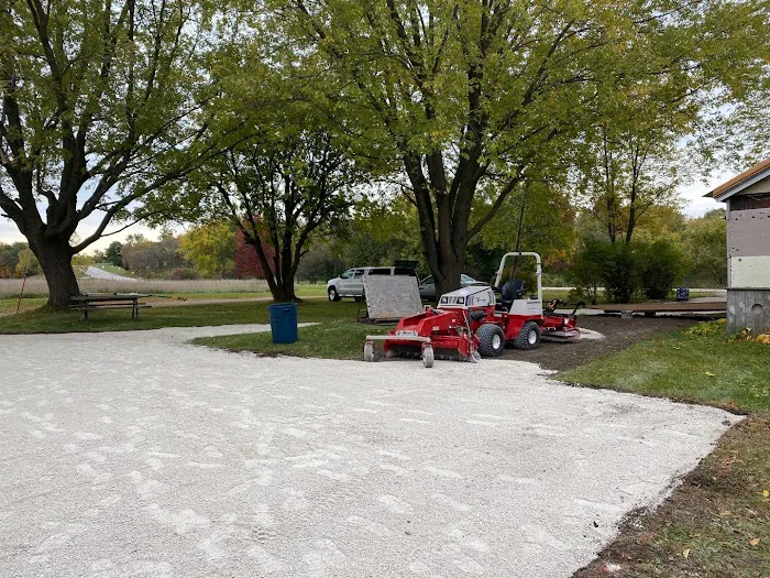 LC's Landscaping Services LLC Picture 6