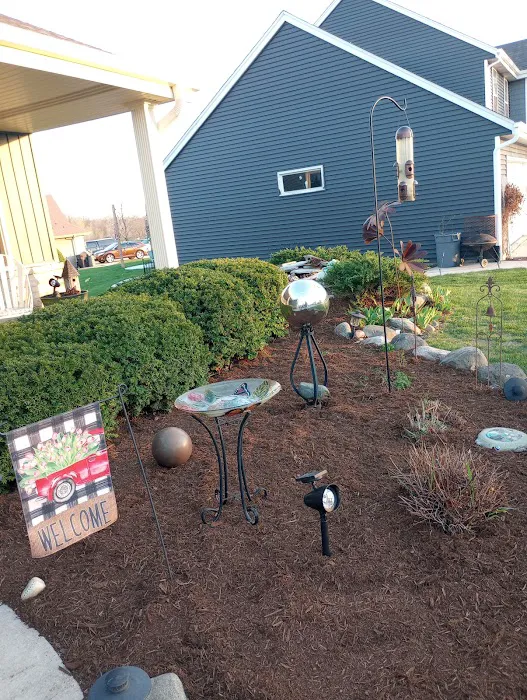 Woodchuckers Landscaping Mulch & More Picture 4