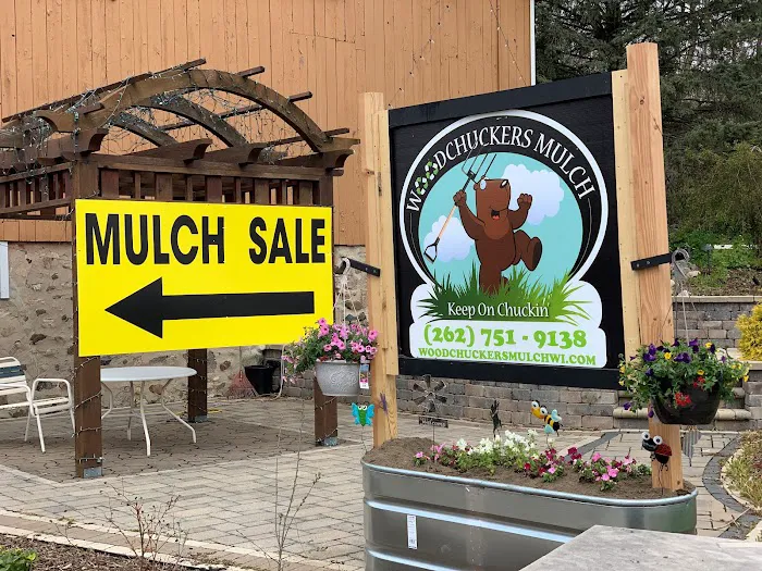 Woodchuckers Landscaping Mulch & More Picture 10