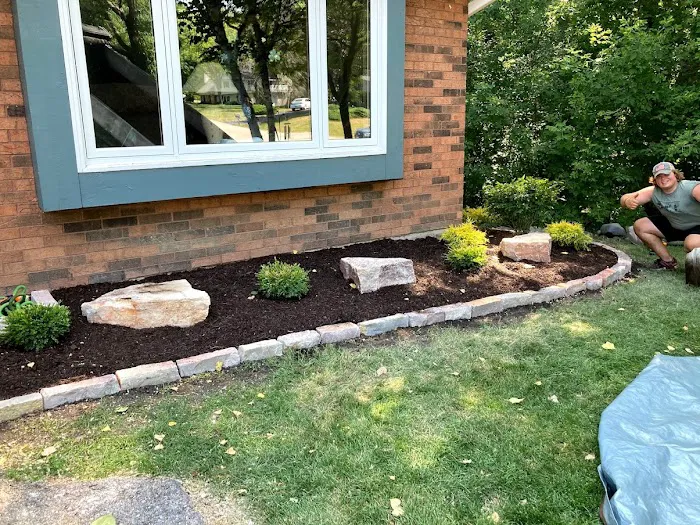 JS Landscaping LLC Picture 4