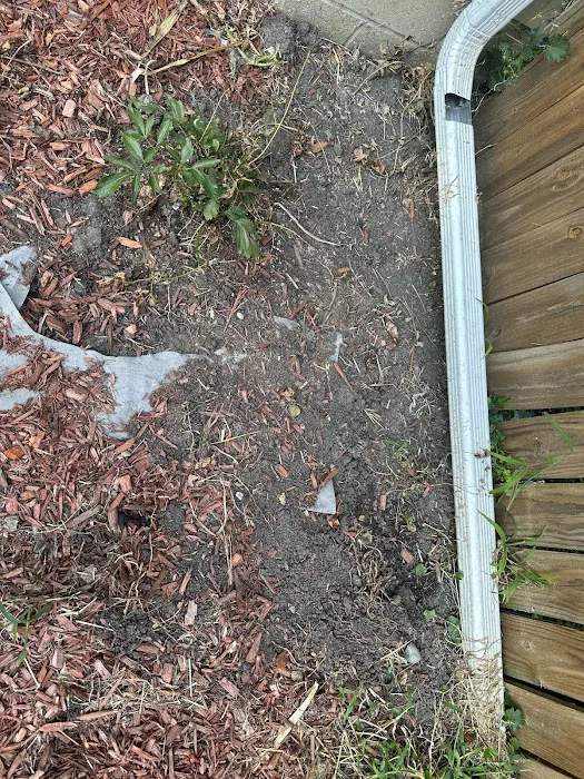 Red Dog Lawncare & Ext. Remodeling Picture 5