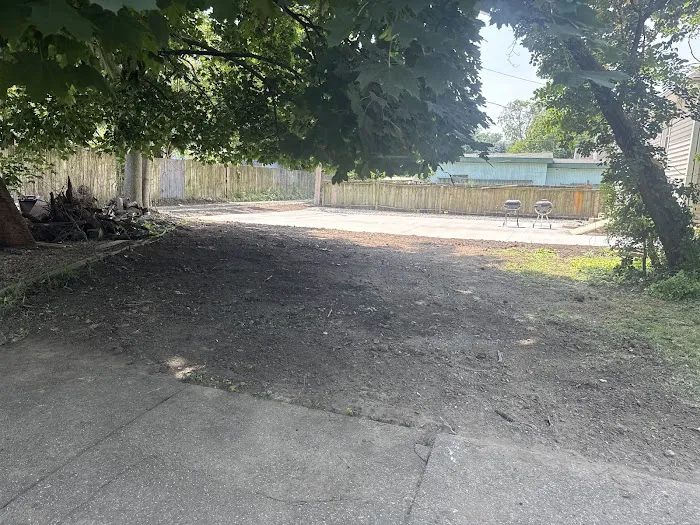 Superior Mowing & landscaping Picture 5