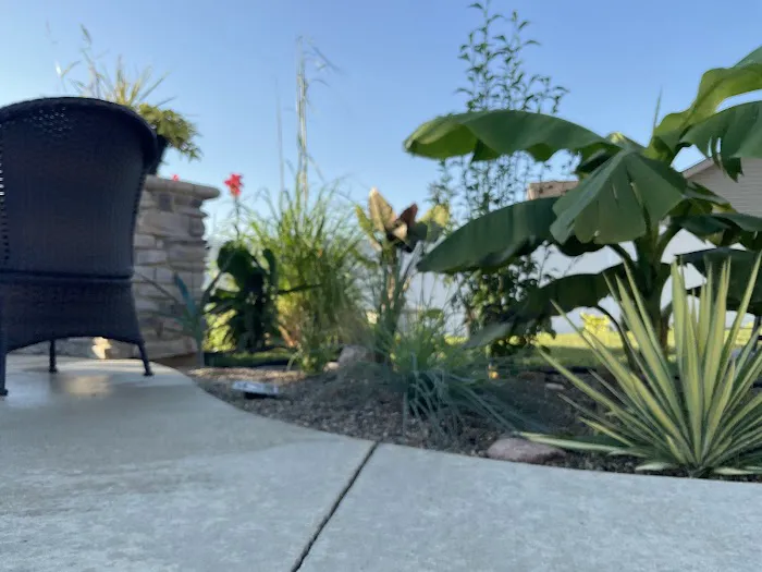 Lawn & Shrub Inc Picture 2