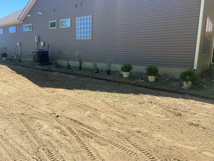 Redlawns Lawn & Landscape LLC Picture 9