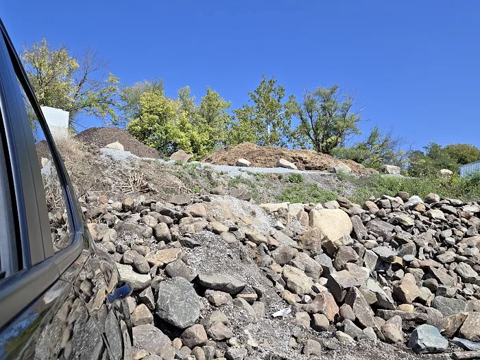 Wrede Rocks and Mulch Picture 3