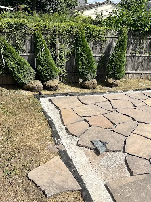 Trademarc Landscaping Picture 2