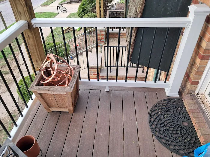 Platinum Deck and Patio Picture 8