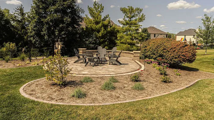 F & W Lawn Care & Landscaping Picture 2
