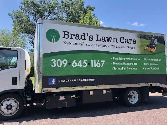Brad's Lawn Care Corp. Picture 3