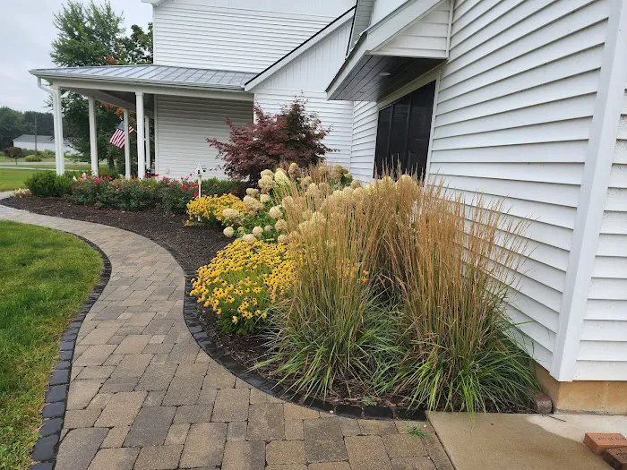 Starbuck's Landscaping, L.L.C. Picture 1