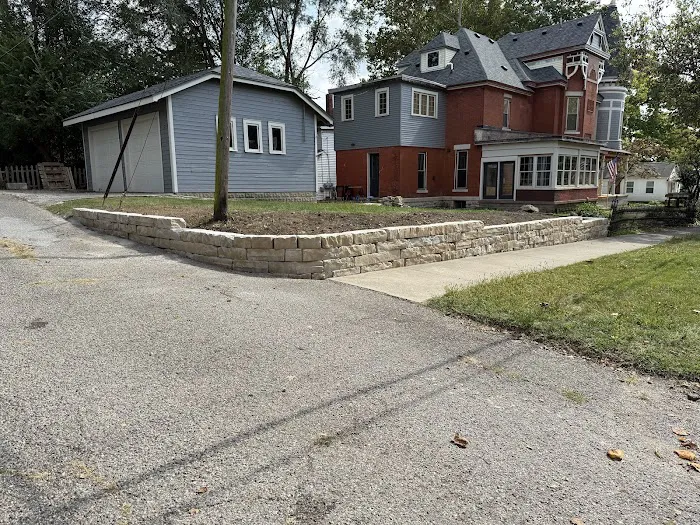 Grand Designs Landscaping & Hardscaping LLC Picture 4