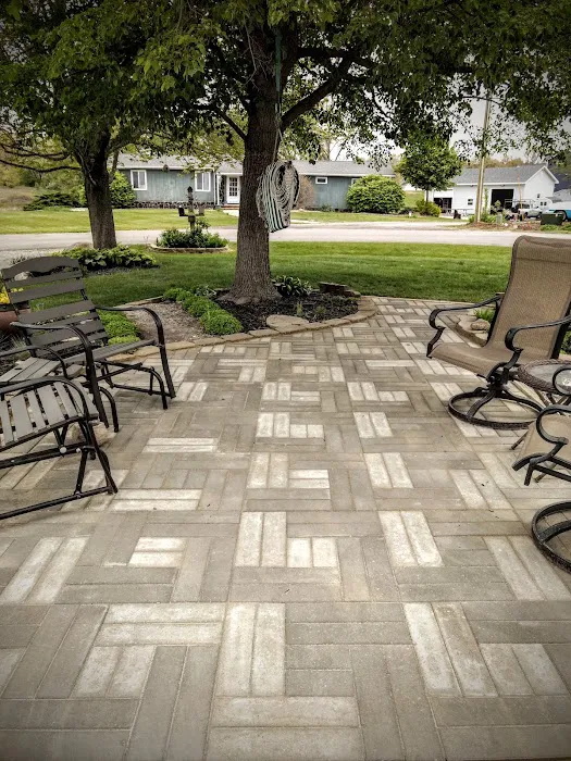 Grand Designs Landscaping & Hardscaping LLC Picture 1
