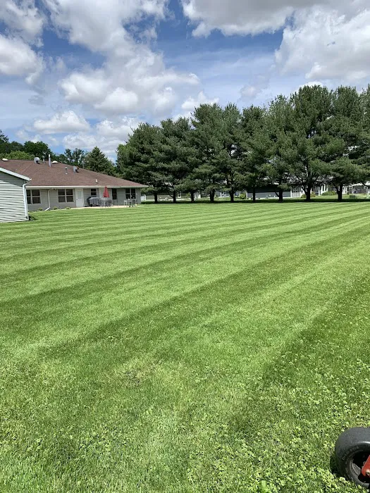 P & T Peppers Lawn Care Picture 1