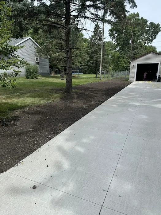 Hibbard Land Works Picture 6
