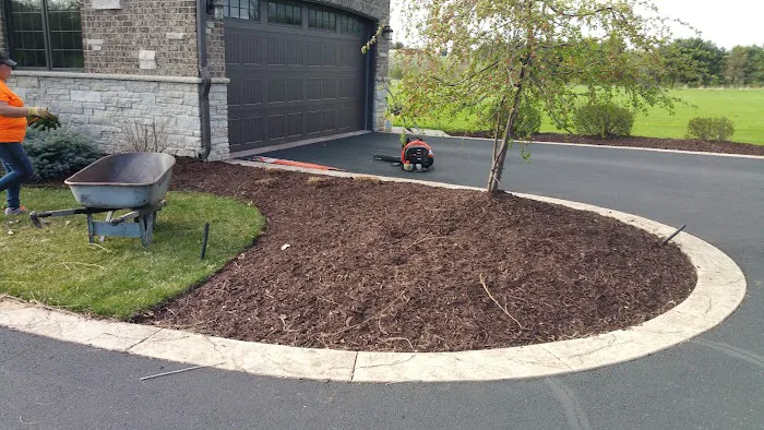 Flores Lawn Sprinklers & Landscaping Picture 4