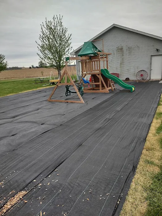 Blue Jay Lawn & Tree Service Picture 2