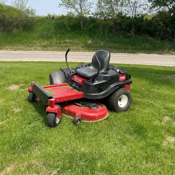 Holke Lawn & Landscape Picture 9