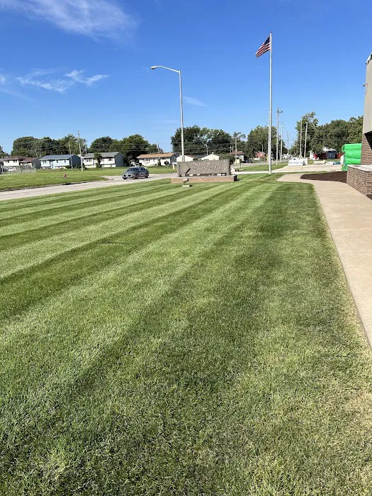 A Cut Above Lawn and Landscaping Services Picture 5