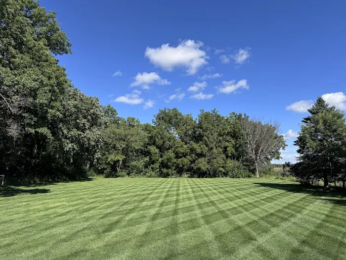 ALCS Lawn Care Picture 9