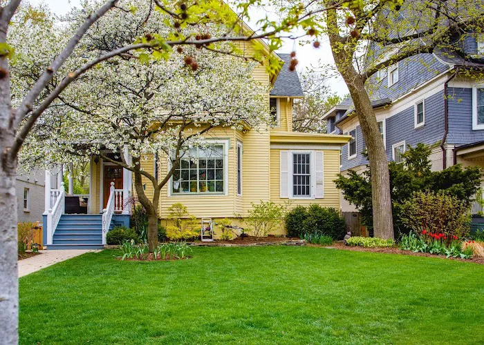 Greenwise Organic Lawn Care of Milwaukee Picture 2