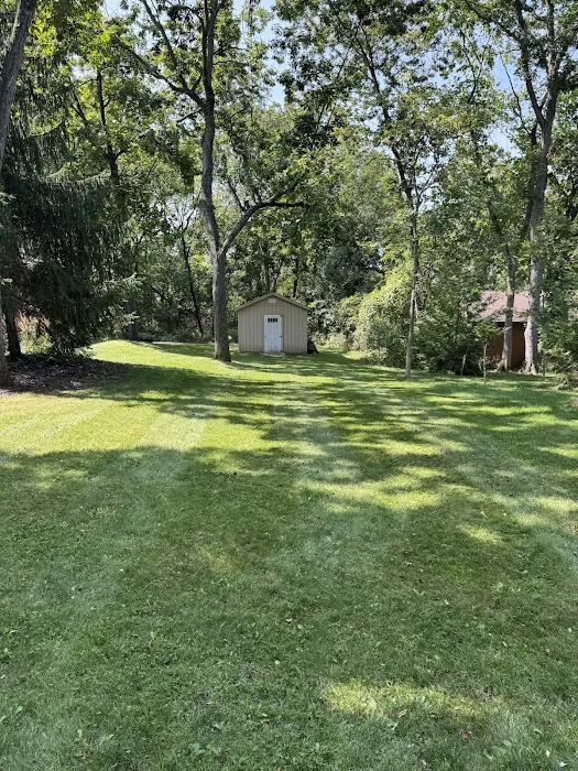 Hanson’s Lawn Maintenance LLC Picture 3