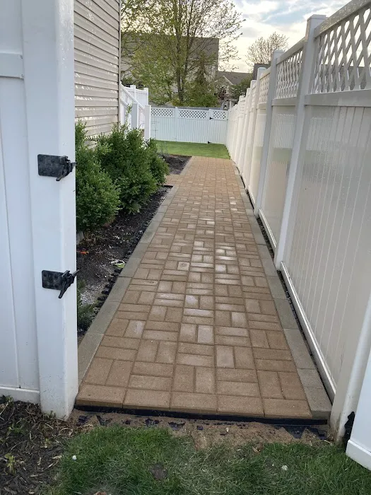 Betos landscaping.LLC Picture 3