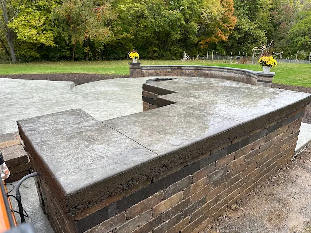 Alternative Edge Landscaping Picture 5
