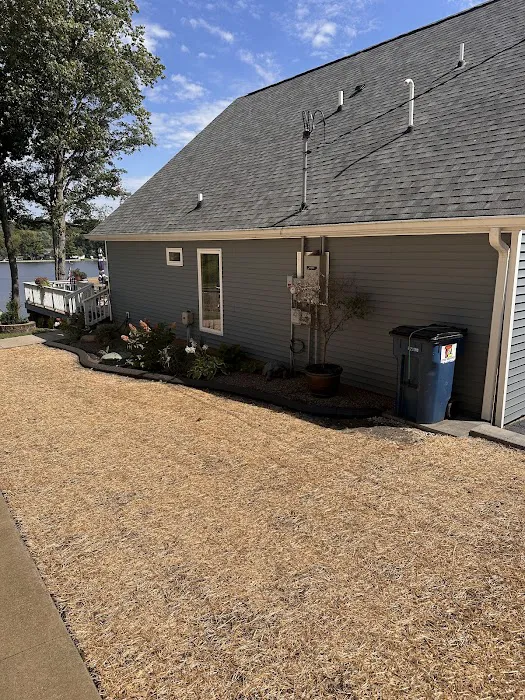 Alternative Edge Landscaping Picture 4