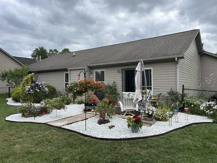 Summit Lawn Care Services Picture 8