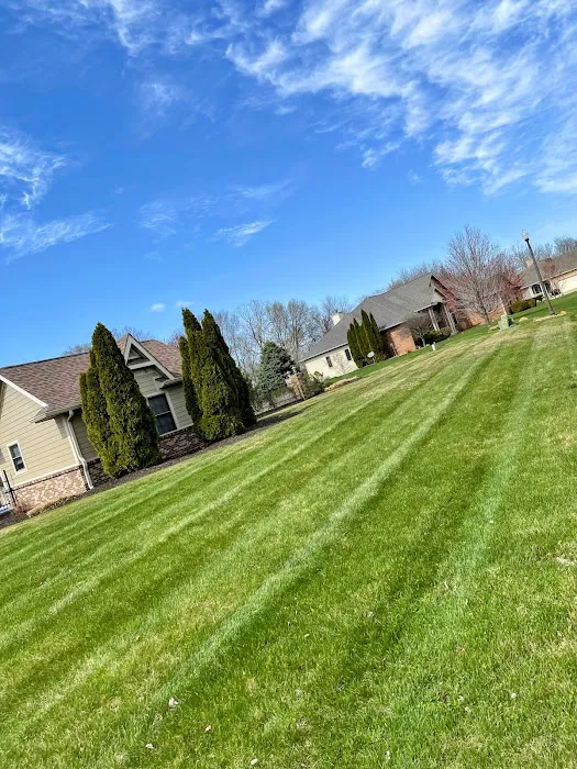 Summit Lawn Care Services Picture 1