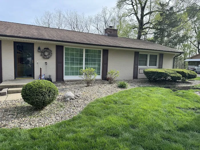 Summit Lawn Care Services Picture 9