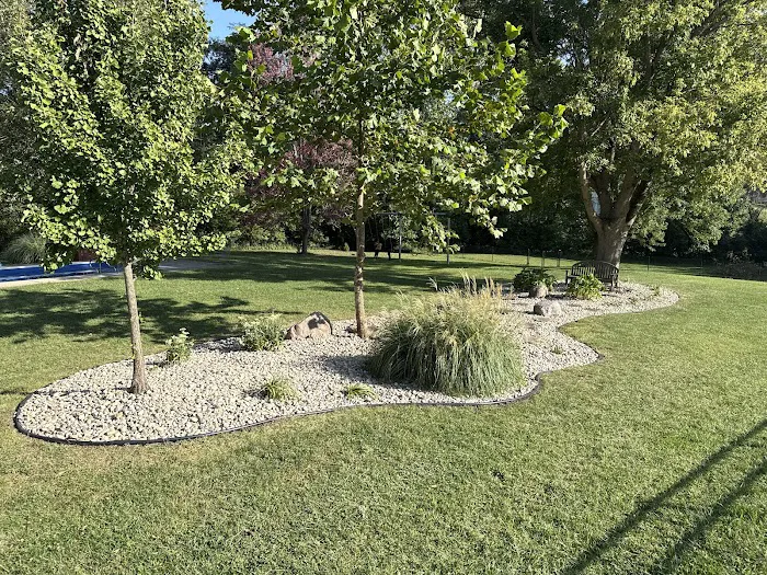 Rose Hill Landscaping Picture 10