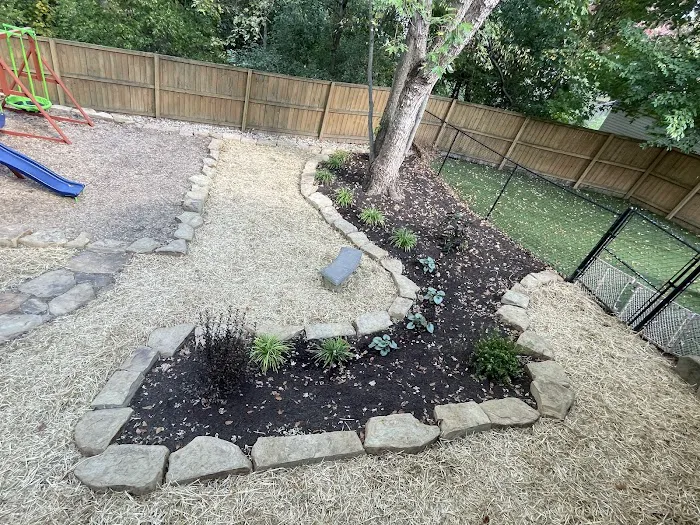 Anthony's Lawn Care and Landscaping Picture 1